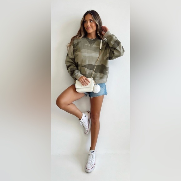 Abercrombie & Fitch Soft A&F Collection Gray and Olive Camo Crew Sweatshirt - Picture 2 of 12